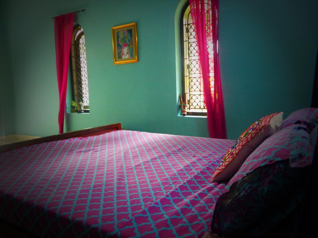 Отель Mk Gardens Surf & Yoga House Варкала Экстерьер фото